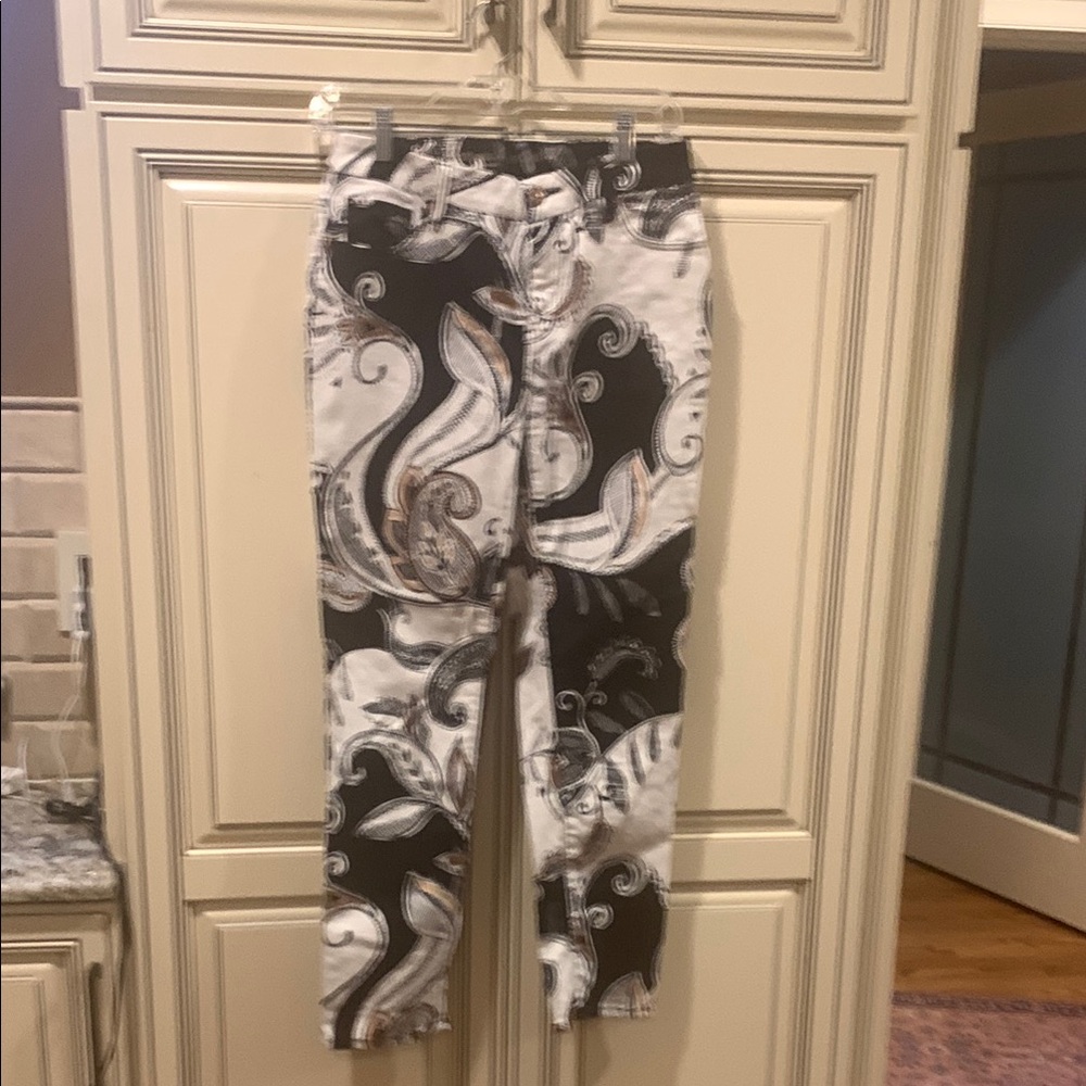 Chico's Black and White Patterned Ankle Jeans